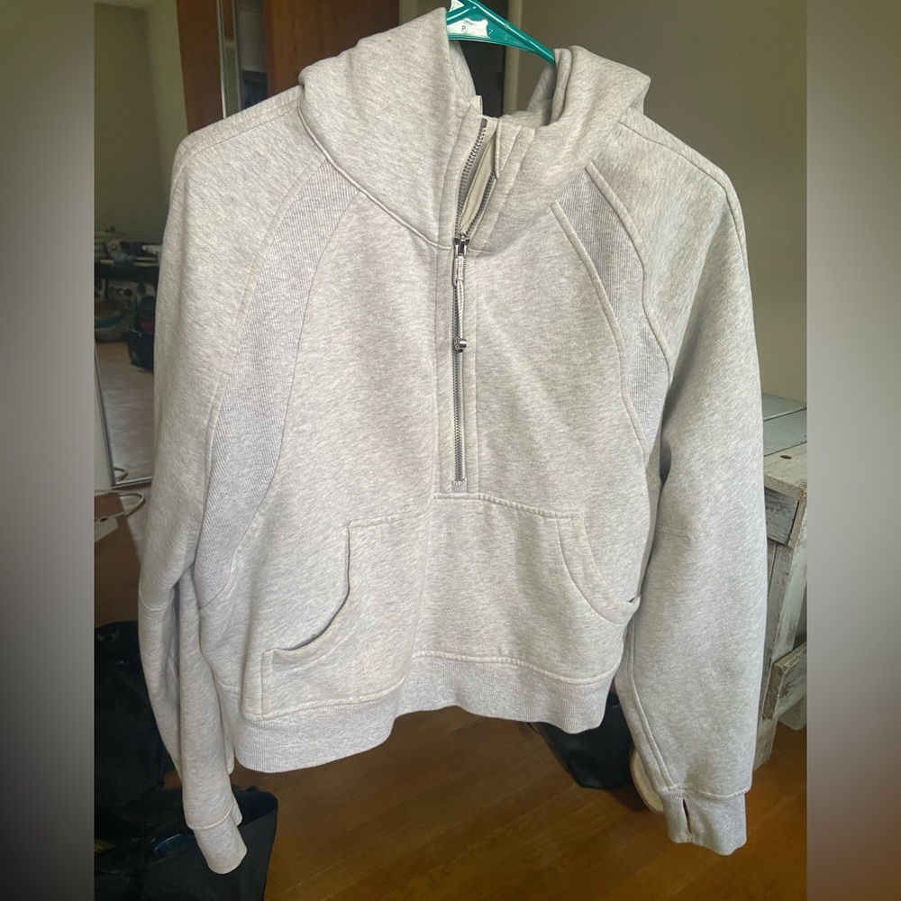 Lululemon Overside Hooded Scuba Zip! Size xs/s. Gray!